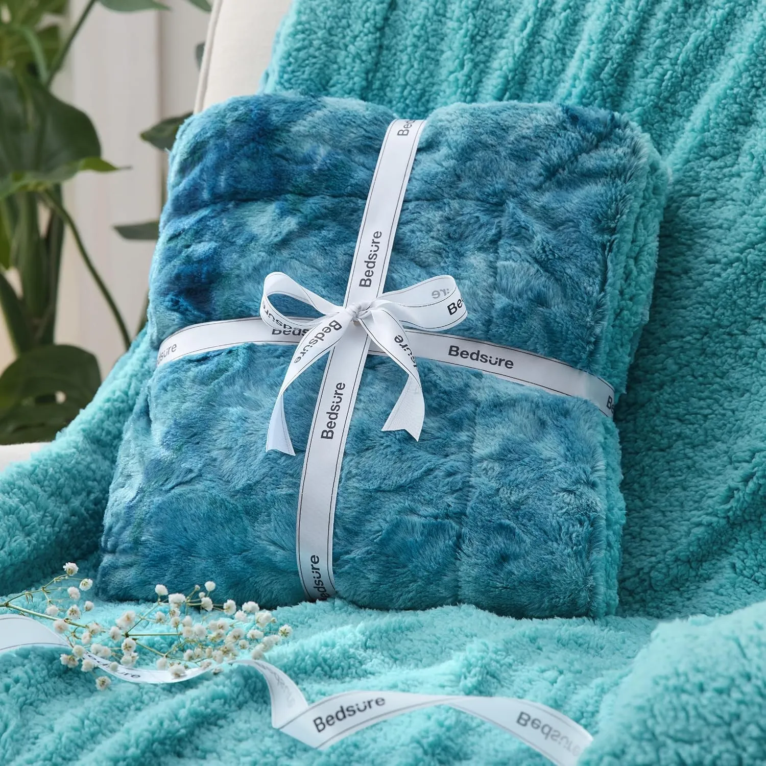 Bedsure Sherpa Fluffy Blanket Twin Size - Fleece Soft and Cozy Throw for Women, Plush & Fuzzy Faux Fur Blanket for Couch, Sofa and Bed, Tie Dye Design, Teal, 60x80 Inches