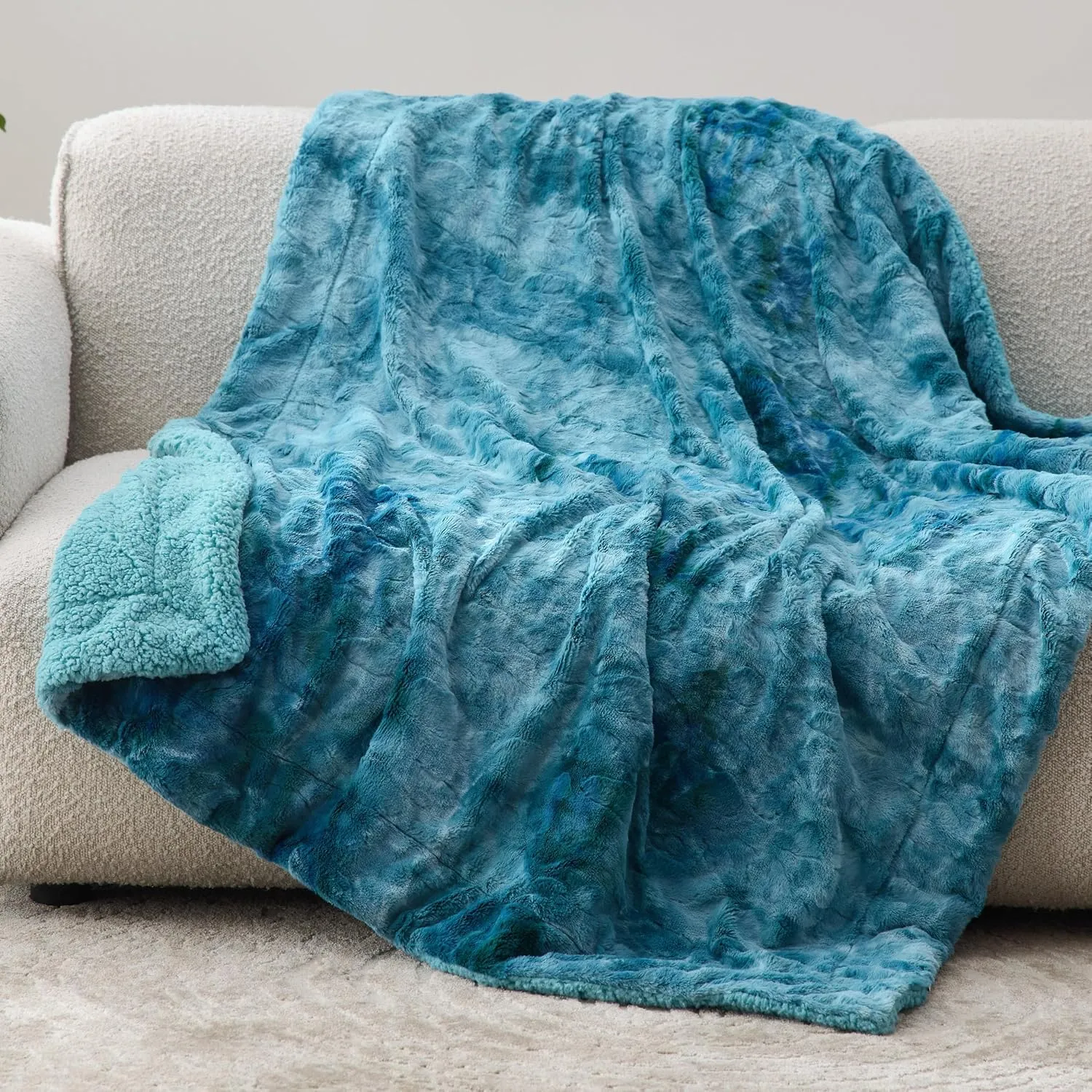 Bedsure Sherpa Fluffy Blanket Twin Size - Fleece Soft and Cozy Throw for Women, Plush & Fuzzy Faux Fur Blanket for Couch, Sofa and Bed, Tie Dye Design, Teal, 60x80 Inches