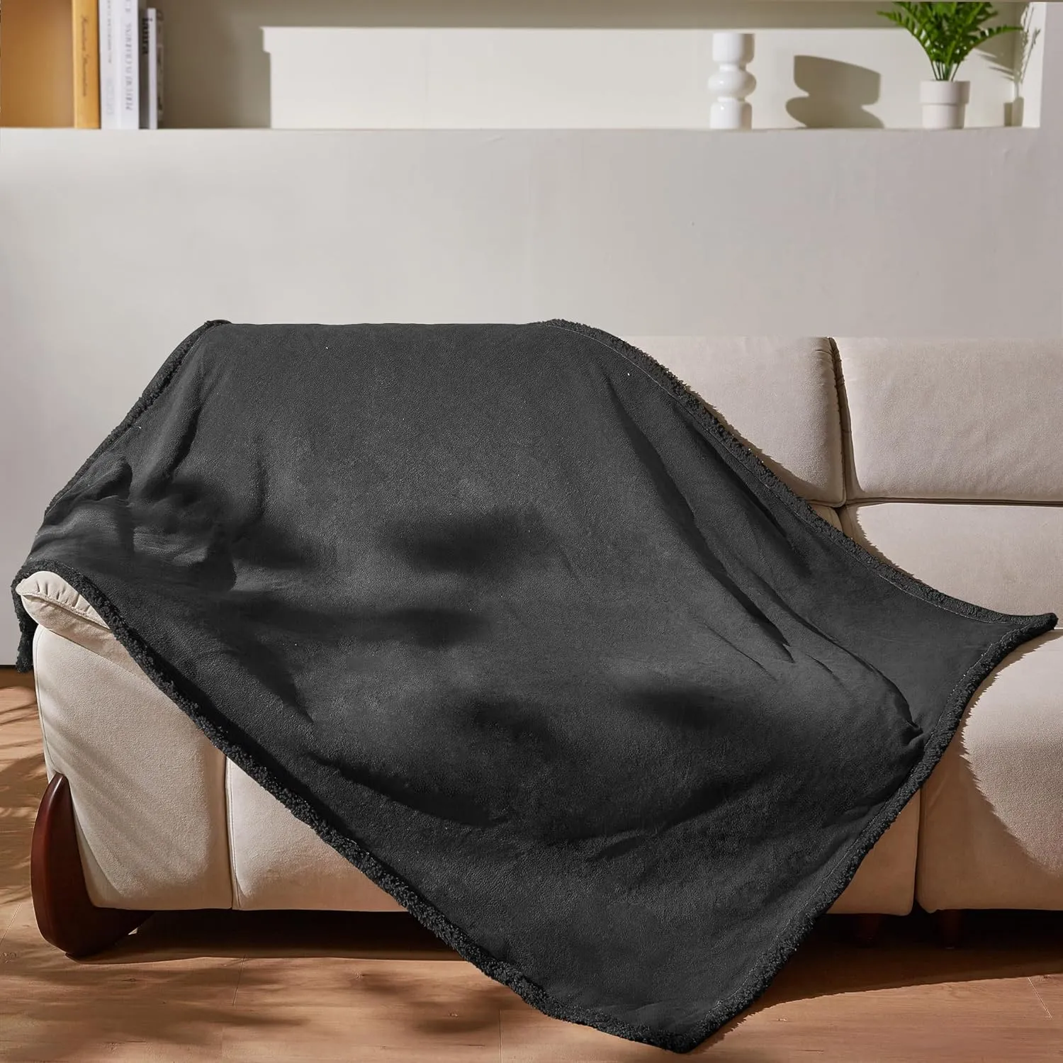 Kritter Planet Waterproof Dog Blanket, Reversible Pee Proof Couch Cover for Pets, Furniture Protector for Sofa Bed, Washable, Hair Resistant, Stain Proof